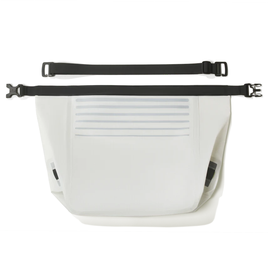 6L Dry Bag – Detachable Strap for Easy Attachment to Lift eFoil